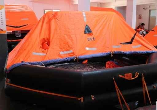 Throwable Inflatable Liferaft 25